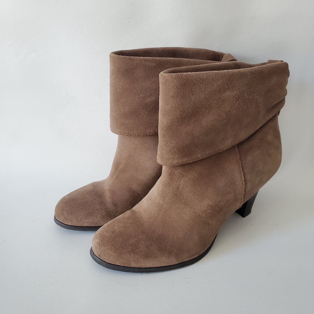 BCBGENERATION leather ankle boot Women's size 8B